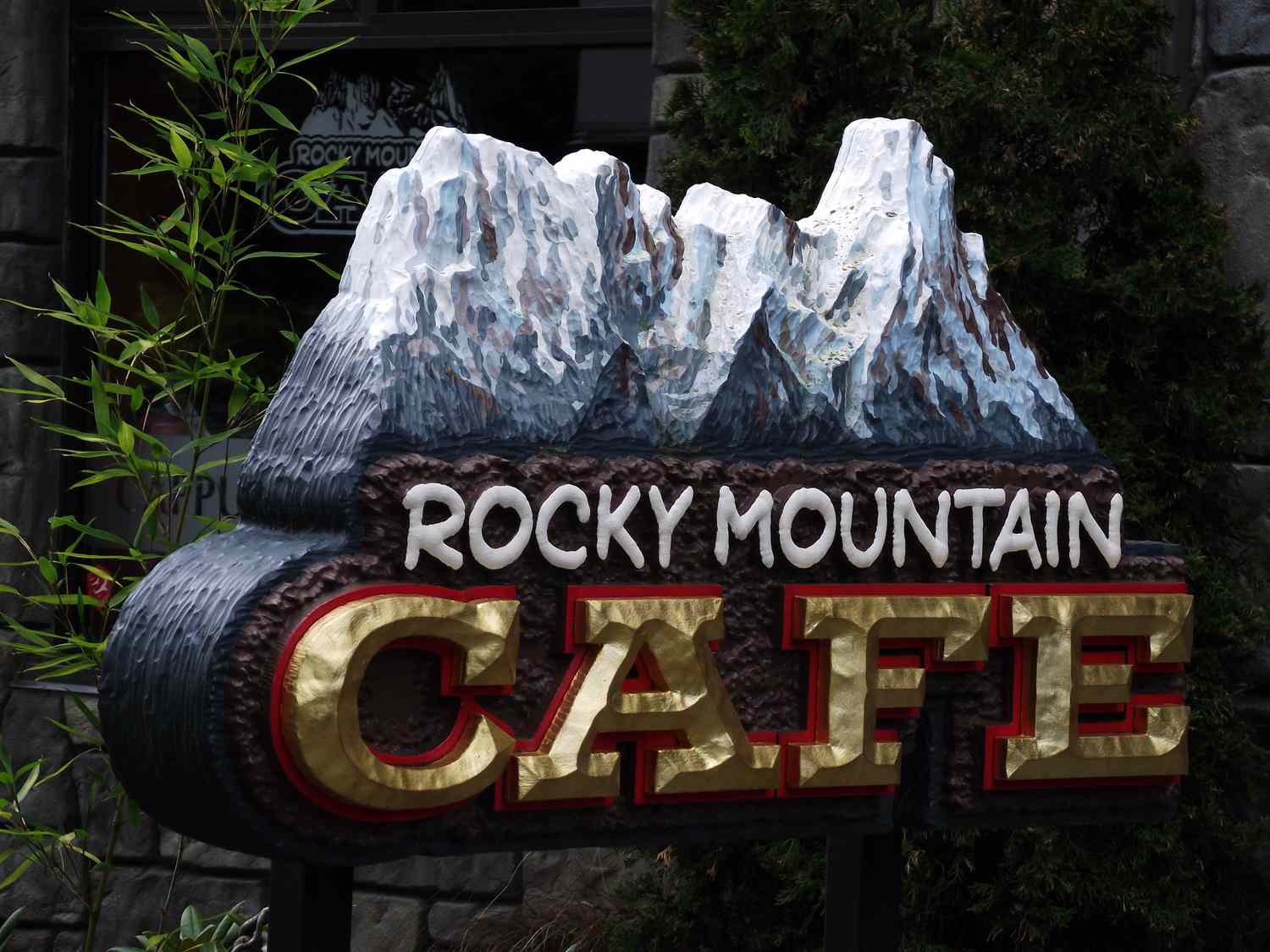 Rocky Mountain Cafe sign.