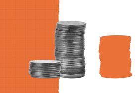 Illustration of coins stacked up